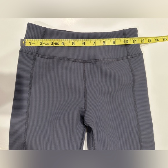 Kids Zella gray leggings size 10/13 great condition - Picture 5 of 6